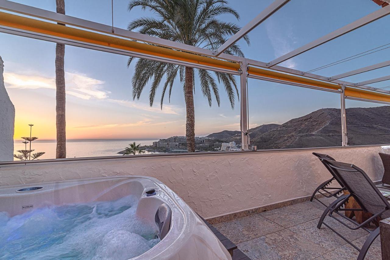 Mogan Luxury Apartment, Sea Views, Jacuzzi And Sauna. Екстер'єр фото